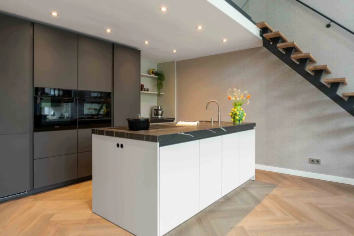 Moderne keuken in Opmeer | Keukenhuys Hoorn